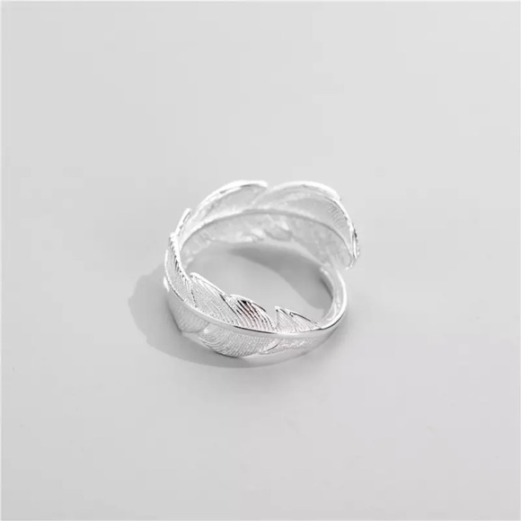 “Adrift” Minimalist Boho Feather Adjustable Ring - Picture 3 of 9